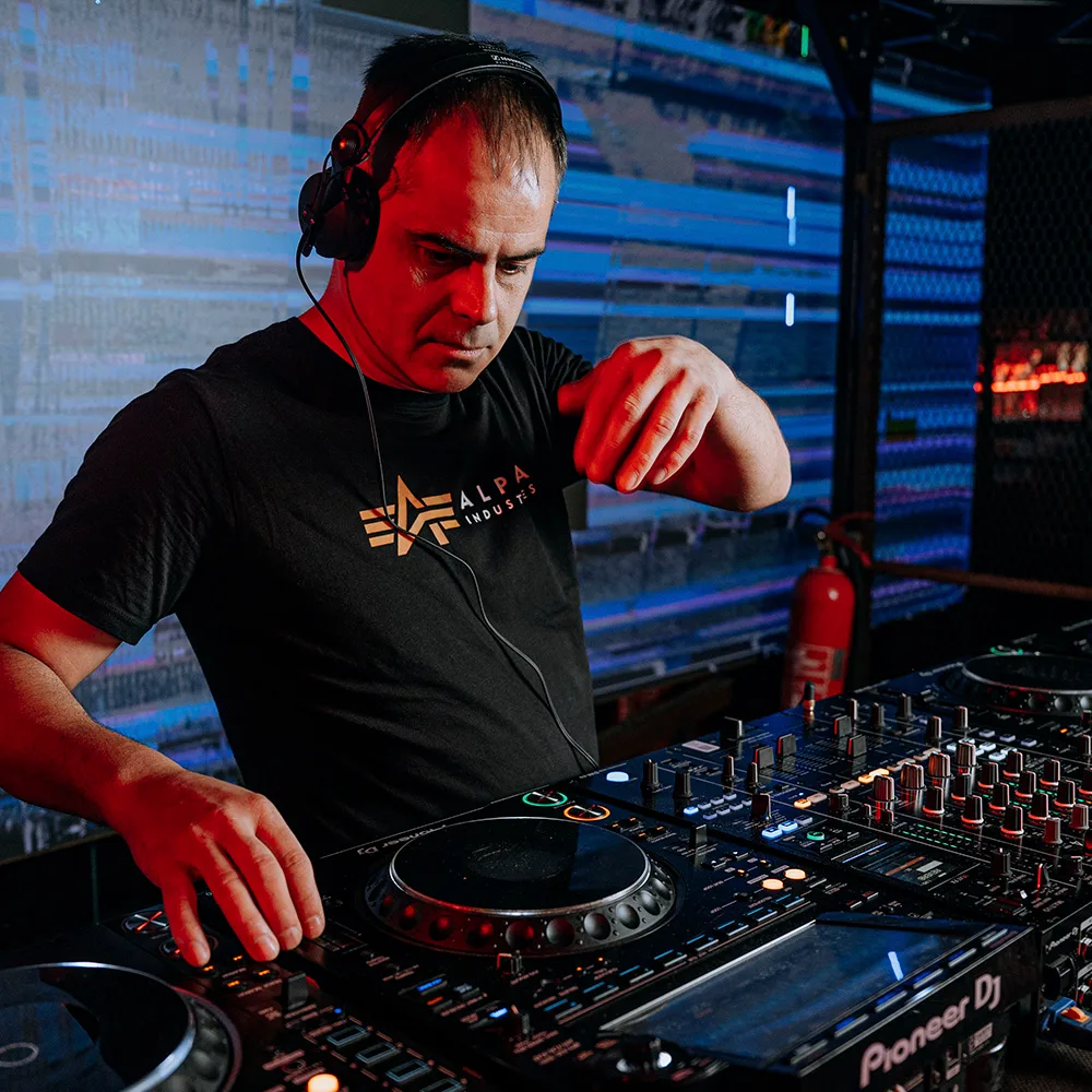 Javi Gon at Moog flyer